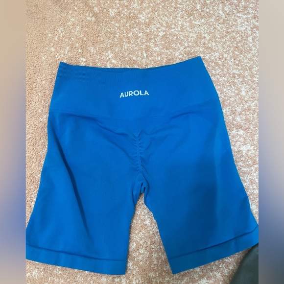 Aurola Seamless Shorts | Set of 2 | Small - Picture 2 of 6